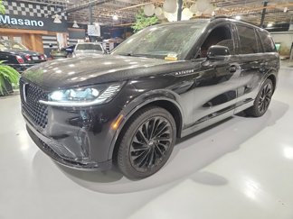 Used 2025 Lincoln Aviator Reserve w/ Equipment Group 201A image 1