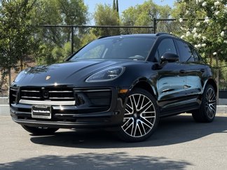 Used 2025 Porsche Macan image 1