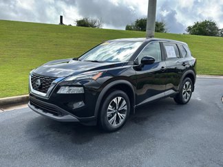 Used 2023 Nissan Rogue SV image 1