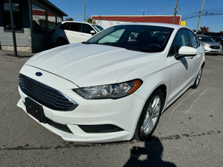 Used 2018 Ford Fusion SE image 1