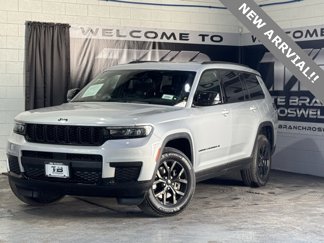 Used 2024 Jeep Grand Cherokee L Laredo image 1