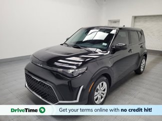 Used 2023 Kia Soul LX image 1