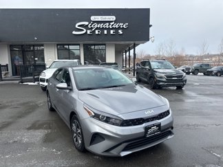 Used 2024 Kia Forte LXS image 1