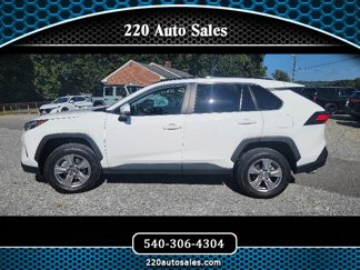 Used 2023 Toyota RAV4 XLE image 1