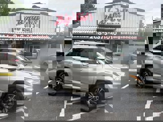 Used 2016 Toyota Highlander XLE image 1