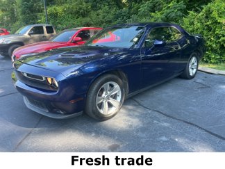 Certified 2016 Dodge Challenger SXT image 1