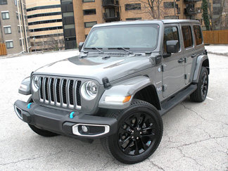 Used 2023 Jeep Wrangler Unlimited Sahara w/ Cold Weather Group image 1