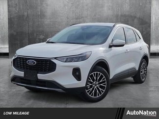 Used 2024 Ford Escape SE image 1