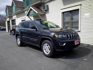 Used 2018 Jeep Grand Cherokee Laredo image 1