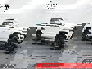 New 2025 Nissan Frontier PRO-4X w/ Tow Package image 1