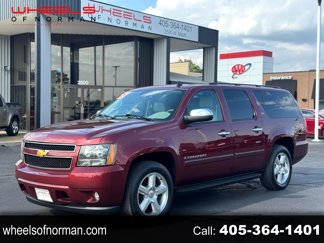 Used 2008 Chevrolet Suburban LTZ w/ LTZ Preferred Equipment Group image 1