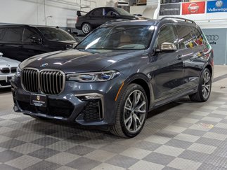 Used 2022 BMW X7 M50i image 1
