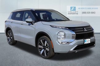 New 2025 Mitsubishi Outlander SEL image 1