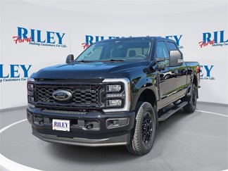 New 2025 Ford F250 XLT image 1