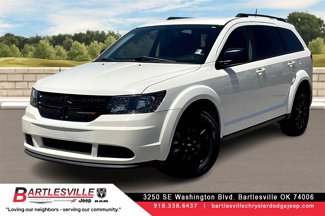 Used 2020 Dodge Journey SE w/ Blacktop Package image 1