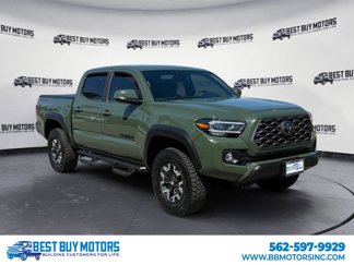 Used 2022 Toyota Tacoma TRD Off-Road image 1