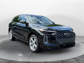 New 2025 Audi Q5 Prestige image 1
