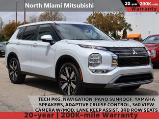 New 2025 Mitsubishi Outlander SE image 1