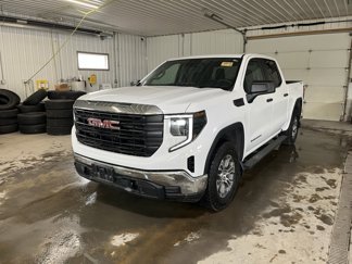 Used 2023 GMC Sierra 1500 Pro w/ Convenience Package image 1