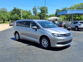 Used 2020 Chrysler Voyager Lxi image 1