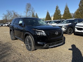 New 2025 Nissan Pathfinder SL w/ SL Premium Package image 1