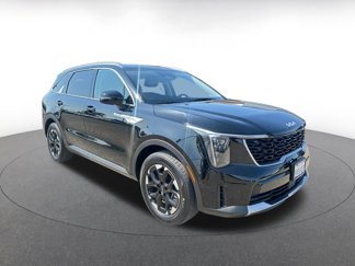 Used 2024 Kia Sorento S image 1