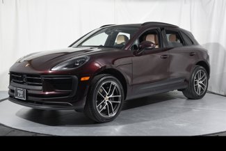 Used 2024 Porsche Macan image 1