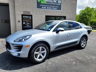 Used 2017 Porsche Macan GTS image 1