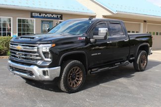 Used 2024 Chevrolet Silverado 2500 LTZ w/ LTZ Convenience Package image 1