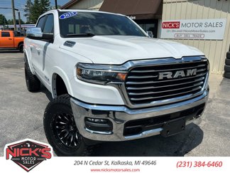 Used 2025 RAM 1500 Laramie image 1