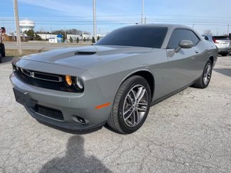 Used 2019 Dodge Challenger SXT image 1