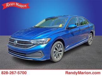 Used 2024 Volkswagen Jetta S image 1