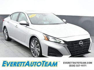 Used 2024 Nissan Altima 2.5 SL image 1