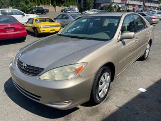 Used 2004 Toyota Camry LE image 1