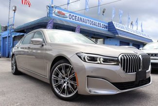 Used 2021 BMW 750i xDrive w/ Executive Package image 1