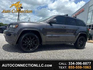 Used 2019 Jeep Grand Cherokee Altitude image 1
