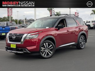 New 2025 Nissan Pathfinder Platinum image 1
