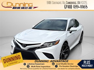 Used 2020 Toyota Camry SE image 1