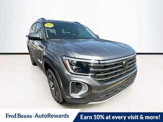New 2025 Volkswagen Atlas SE image 1