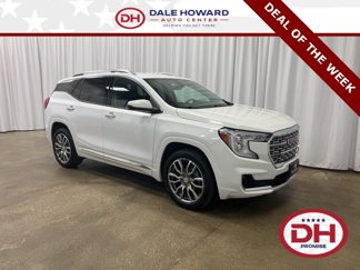 Used 2023 GMC Terrain Denali image 1