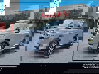 New 2025 Nissan Pathfinder Platinum image 1