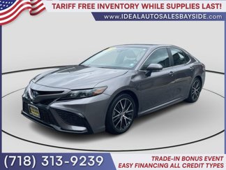 Used 2024 Toyota Camry SE image 1