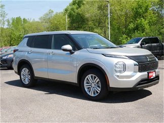 New 2025 Mitsubishi Outlander ES image 1