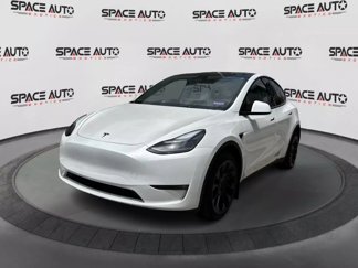 Used 2023 Tesla Model Y Long Range image 1