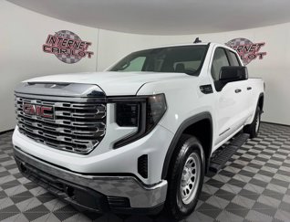Used 2024 GMC Sierra 1500 Pro w/ Pro Value Package image 1