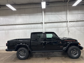 New 2025 Jeep Gladiator Mojave image 1
