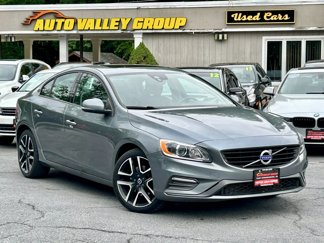 Used 2018 Volvo S60 T5 Dynamic image 1