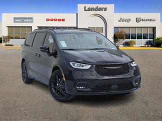 New 2025 Chrysler Pacifica Limited image 1