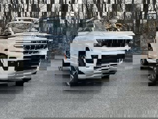 New 2025 Jeep Grand Cherokee Overland image 1