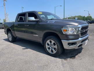 Used 2022 RAM 1500 4x4 Crew Cab image 1
